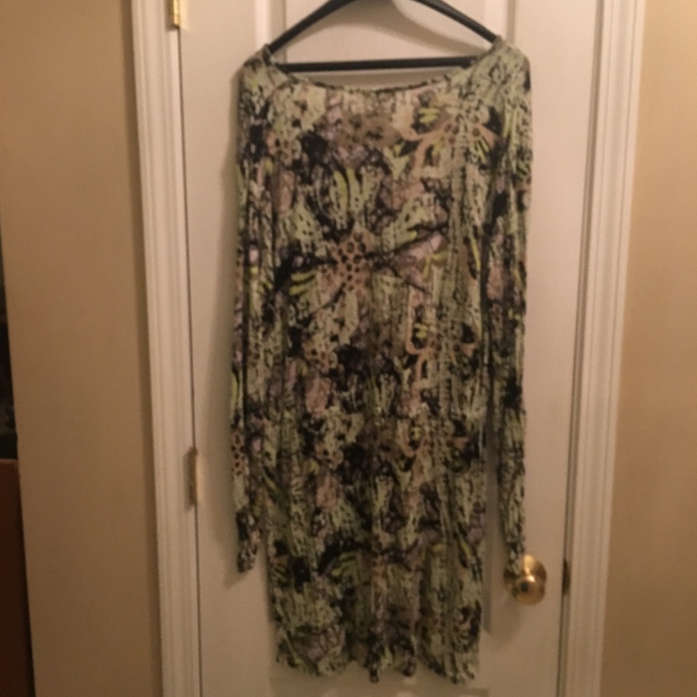 mark. Tunic - Picture 5 of 5